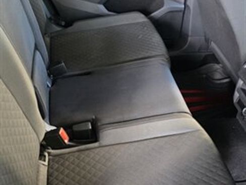 Used 2021 Volkswagen Tiguan S image 14