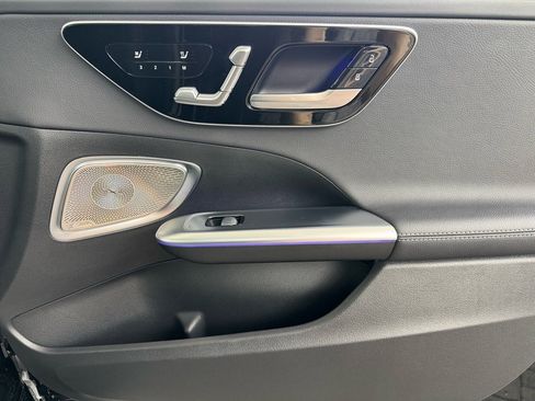 Certified 2025 Mercedes-Benz C 300 4MATIC Sedan image 22