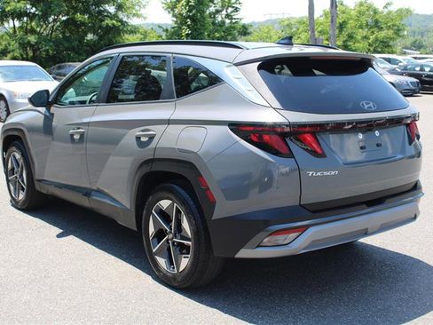 Used 2025 Hyundai Tucson SEL FWD image 6