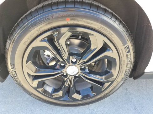 Certified 2025 Honda Accord LX image 5