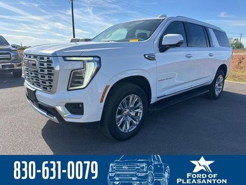 Used 2025 GMC Yukon XL Denali image 1