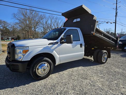 Used 2015 Ford F350 XL image 2