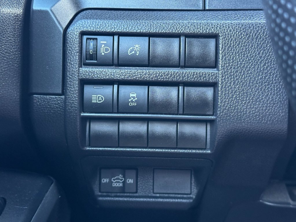 Used 2025 Toyota Tacoma SR RWD image 31