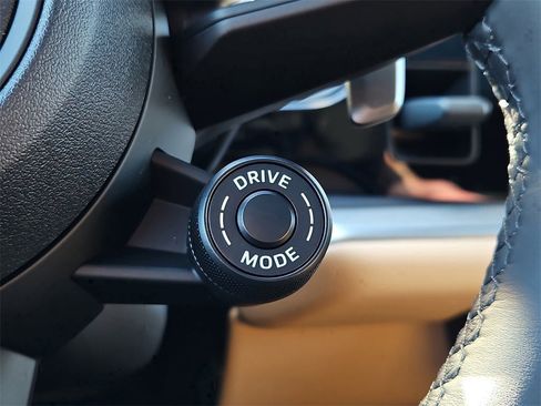 New 2026 Porsche Cayenne S image 16