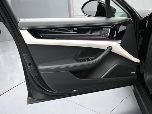 Certified 2025 Porsche Panamera 4 AWD/4WD image 15