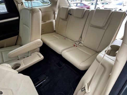 Used 2015 Toyota Highlander XLE image 15