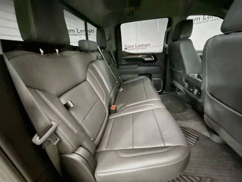 Used 2025 Chevrolet Silverado 1500 LT Trail Boss w/ Convenience Package II AWD/4WD image 29