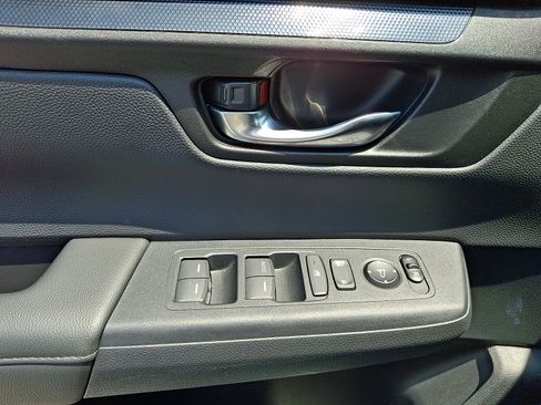 Certified 2025 Honda CR-V LX image 12