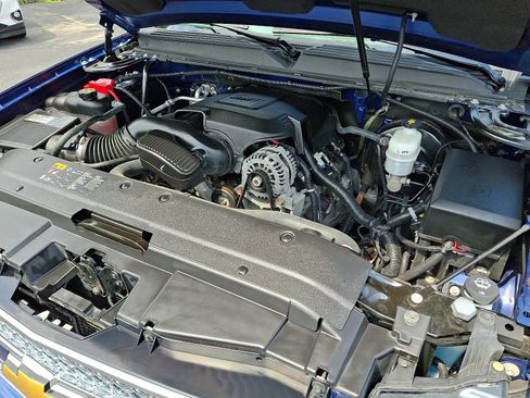Used 2013 Chevrolet Avalanche LTZ AWD/4WD image 27