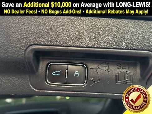 Used 2021 Ford Explorer XLT image 17