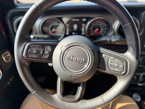 Used 2021 Jeep Gladiator Sport AWD/4WD image 10