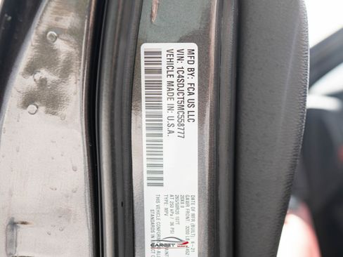 Used 2021 Dodge Durango R/T w/ Technology Group image 57