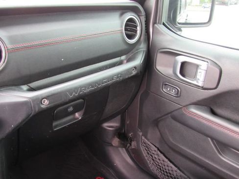 Used 2020 Jeep Wrangler Unlimited Rubicon w/ Quick Order Package 28Y Recon AWD/4WD image 27