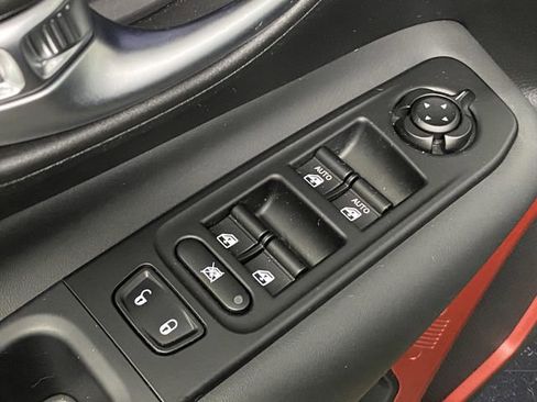 Used 2022 Jeep Renegade Trailhawk w/ Trailer Tow Group image 30