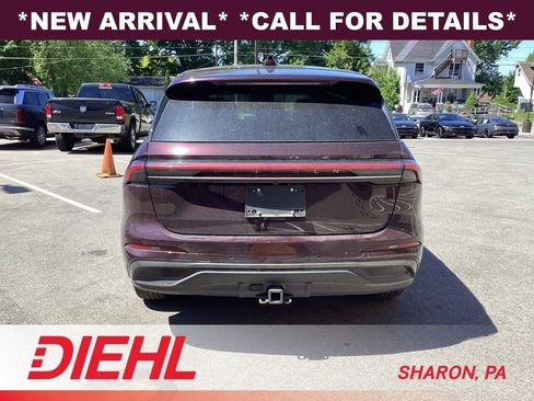 Used 2024 Lincoln Nautilus Premier w/ Jet Appearance Package AWD/4WD image 6