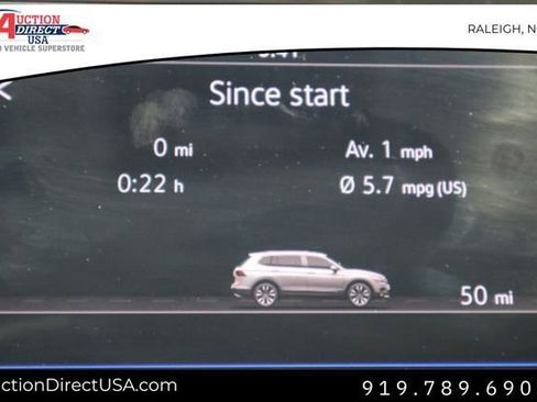 Used 2021 Volkswagen Tiguan SE w/ Panoramic Sunroof Package image 35