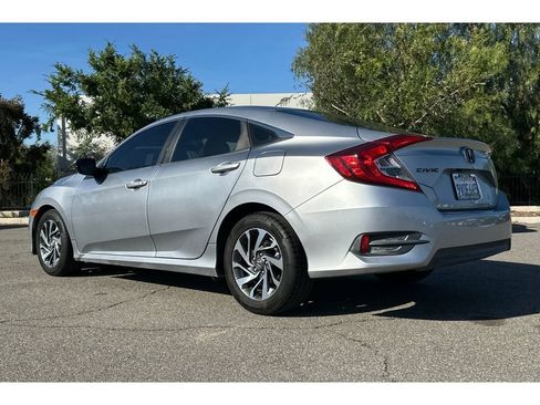Used 2016 Honda Civic EX image 2