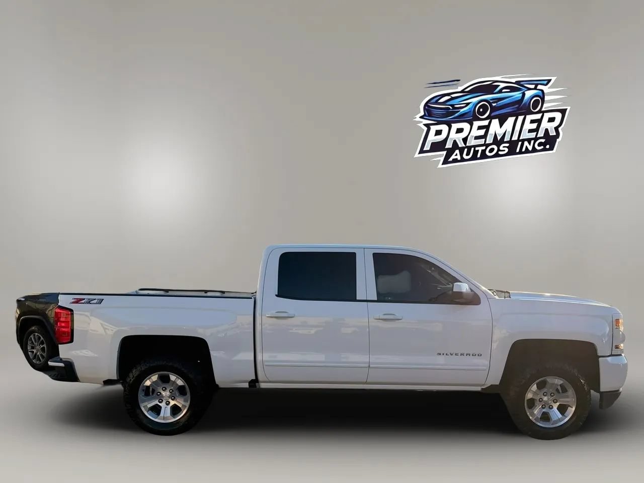 Used 2018 Chevrolet Silverado 1500 LT w/ All Star Edition AWD/4WD image 9