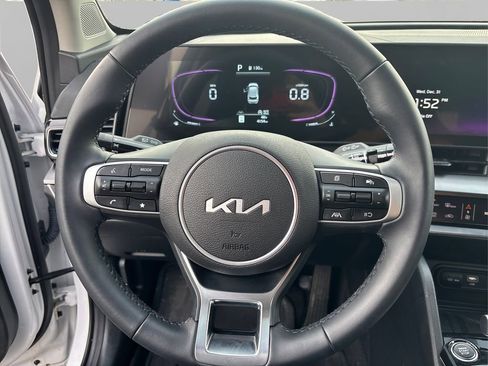 Certified 2025 Kia Sportage EX w/ Premium Package image 24