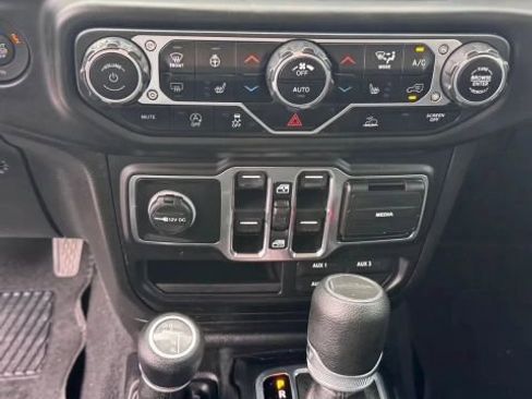 Used 2020 Jeep Gladiator Sport w/ Quick Order Package 24S AWD/4WD image 13