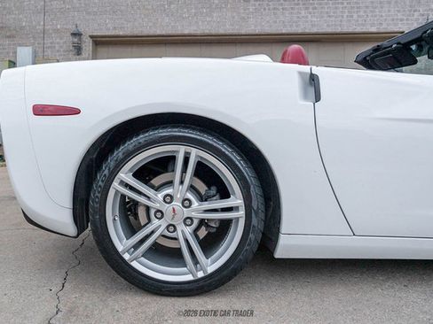 Used 2010 Chevrolet Corvette Convertible w/ Preferred Equipment Group image 10
