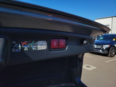 Certified 2025 Mercedes-Benz C 300 Sedan image 9