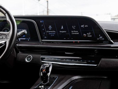 Used 2021 Cadillac Escalade ESV Premium Luxury Platinum image 21