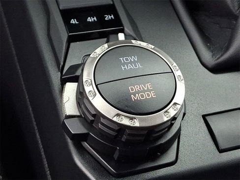 Used 2025 Toyota 4Runner SR5 image 24