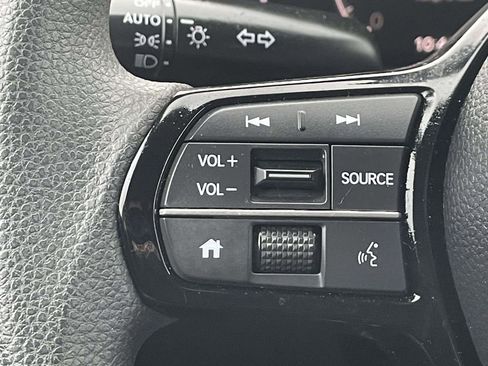 Used 2025 Honda Civic LX image 27