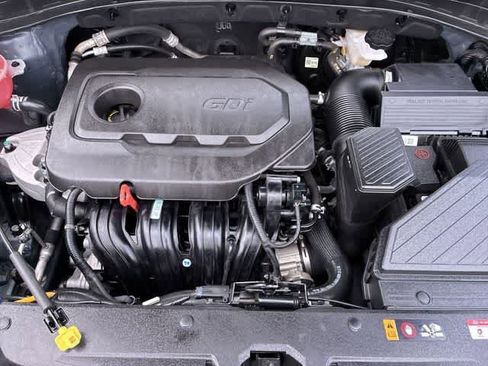 Used 2022 Kia Sportage LX image 15