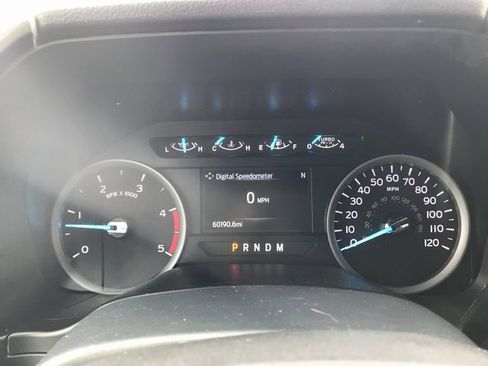 Certified 2022 Ford F350 XLT w/ XLT Value Package image 8