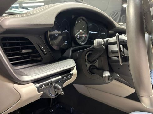 Used 2020 Porsche 911 Carrera S image 13