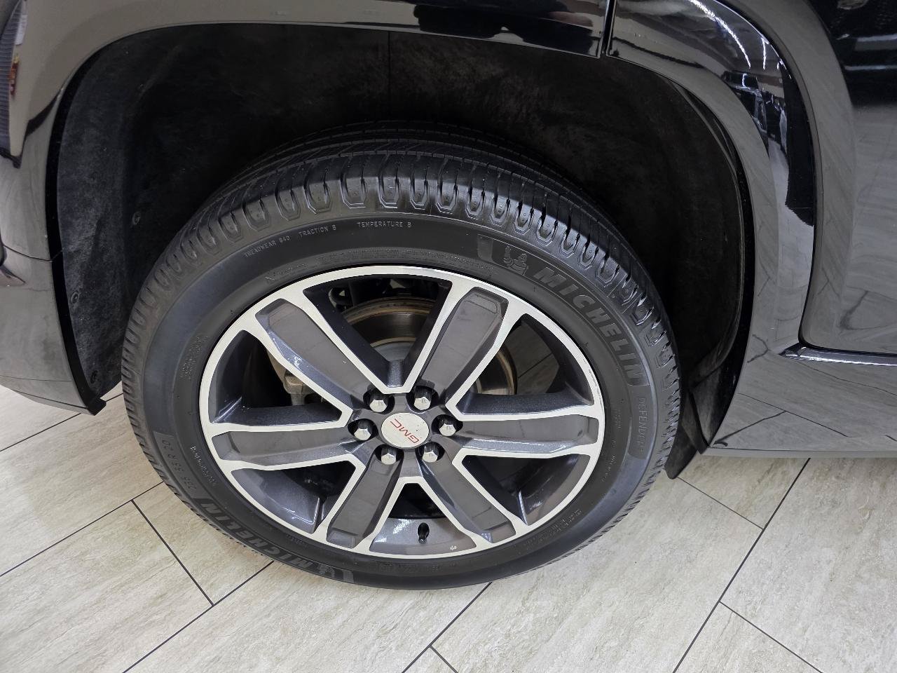 Used 2017 GMC Acadia Denali AWD/4WD image 43