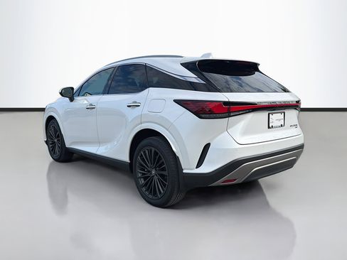 Used 2025 Lexus RX 350h w/ Convenience Package image 3
