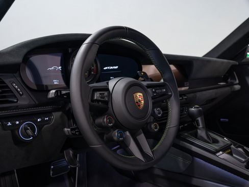 Used 2025 Porsche 911 GT3 RS RWD image 46