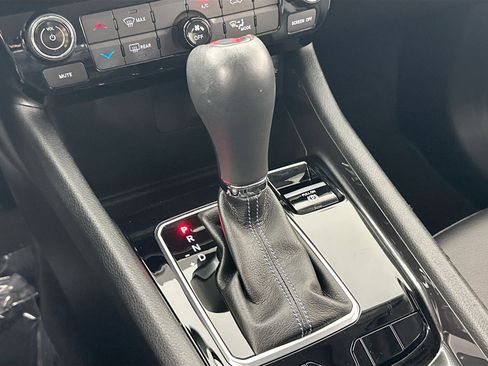 Used 2022 Jeep Compass Latitude w/ Sun and Sound Group image 16