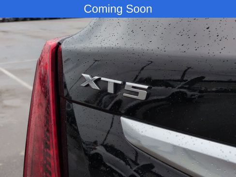 Used 2023 Cadillac XT5 Premium Luxury w/ LPO, Floor Liner Package AWD/4WD image 12
