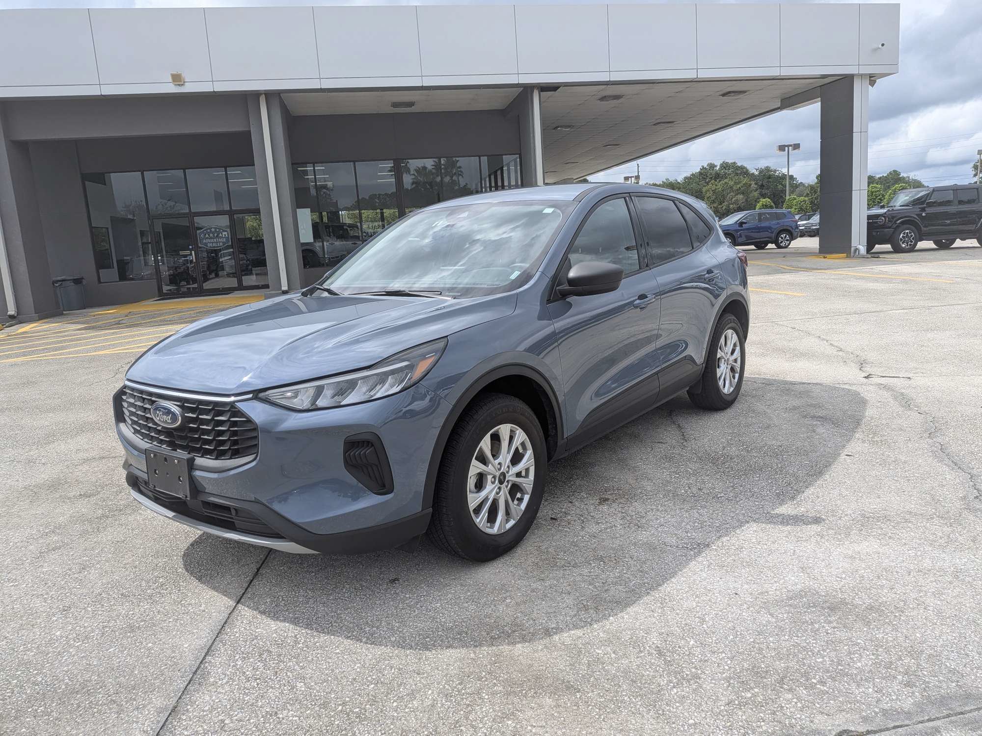 Used 2025 Ford Escape Active AWD/4WD image 8