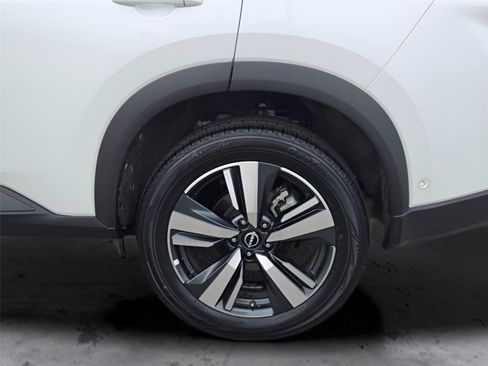 Used 2026 Nissan Rogue SL AWD/4WD image 13