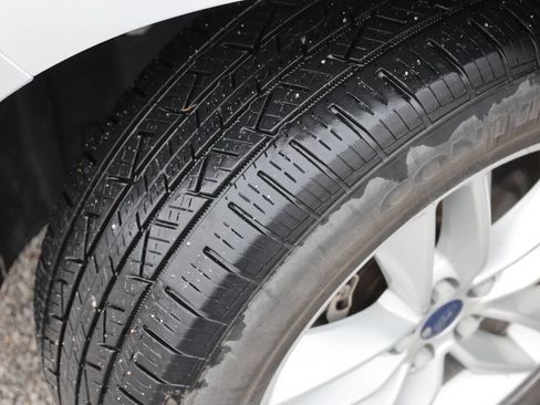 Used 2016 Ford Edge SEL w/ Equipment Group 201A image 25