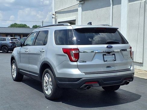 Used 2019 Ford Explorer XLT AWD/4WD image 8