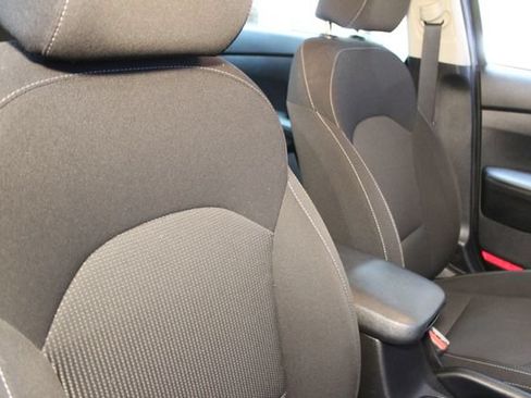 Used 2021 Kia Forte LXS FWD image 11