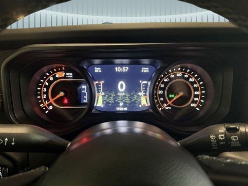 Used 2025 Jeep Wrangler Unlimited Rubicon image 13