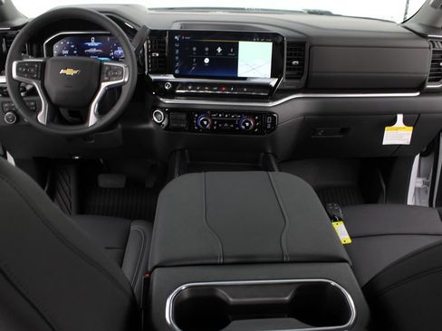 New 2026 Chevrolet Silverado 2500 LTZ w/ LTZ Plus Package AWD/4WD image 12
