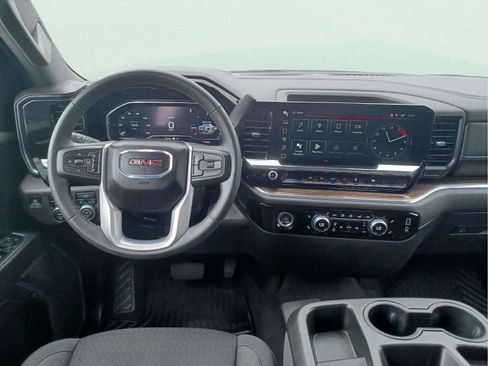 Used 2024 GMC Sierra 1500 4x4 Crew Cab Elevation image 15