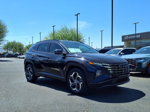 Certified 2022 Hyundai Tucson Limited AWD/4WD image 8
