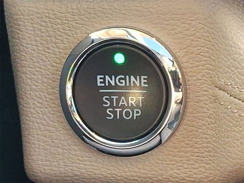 Certified 2023 Ford Expedition Limited image 25