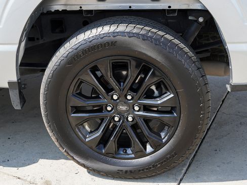 Used 2025 Ford F150 Lariat AWD/4WD image 13