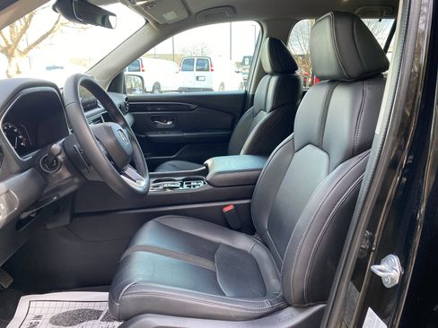 Used 2024 Honda Pilot EX-L image 16