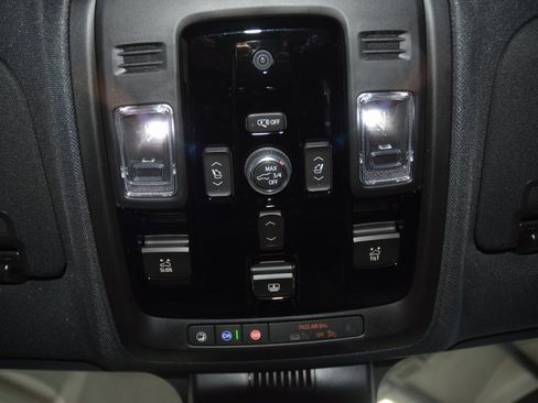 New 2026 Chevrolet Suburban High Country image 53